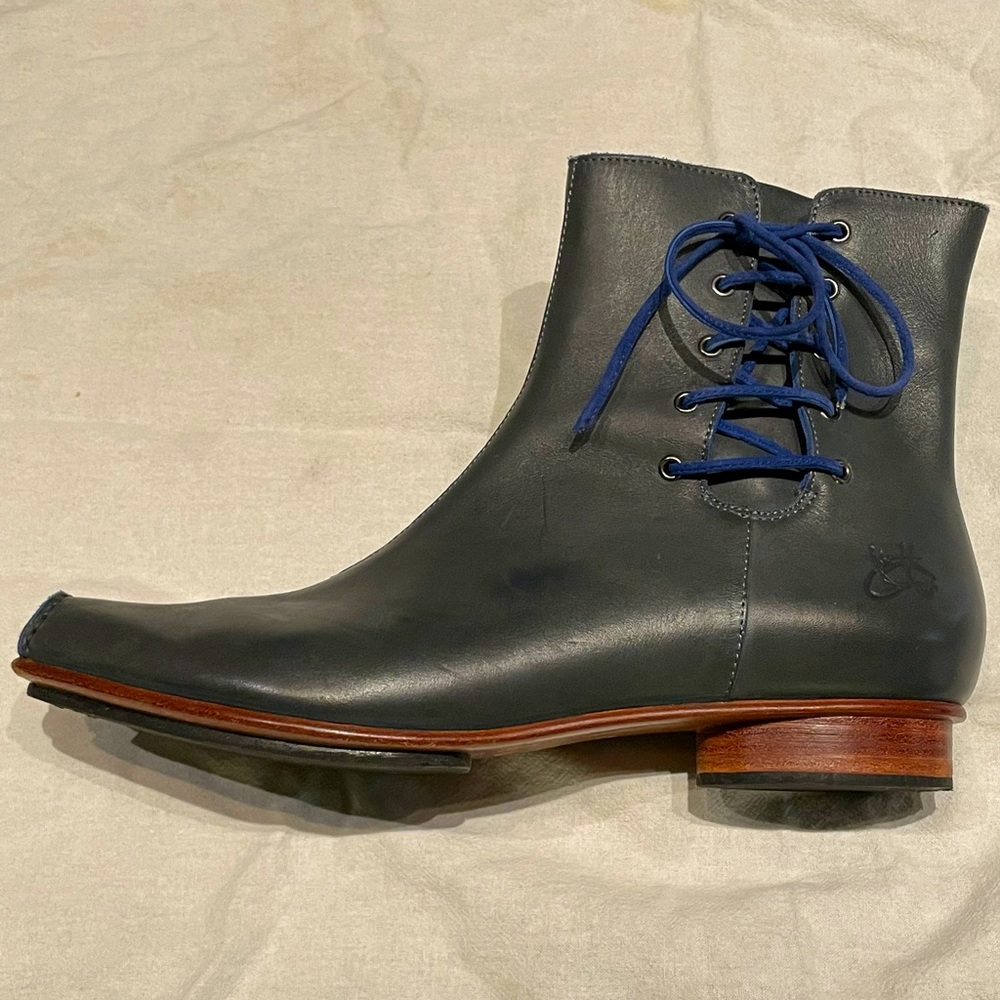 John Fluevog Le Tube Northwood Size 10.5